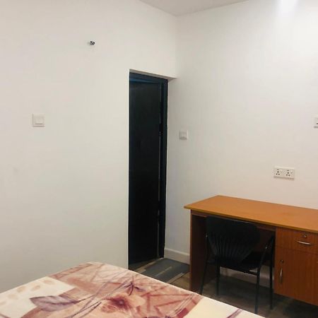 R21 Nuwara Eliya Hotell Exteriör bild