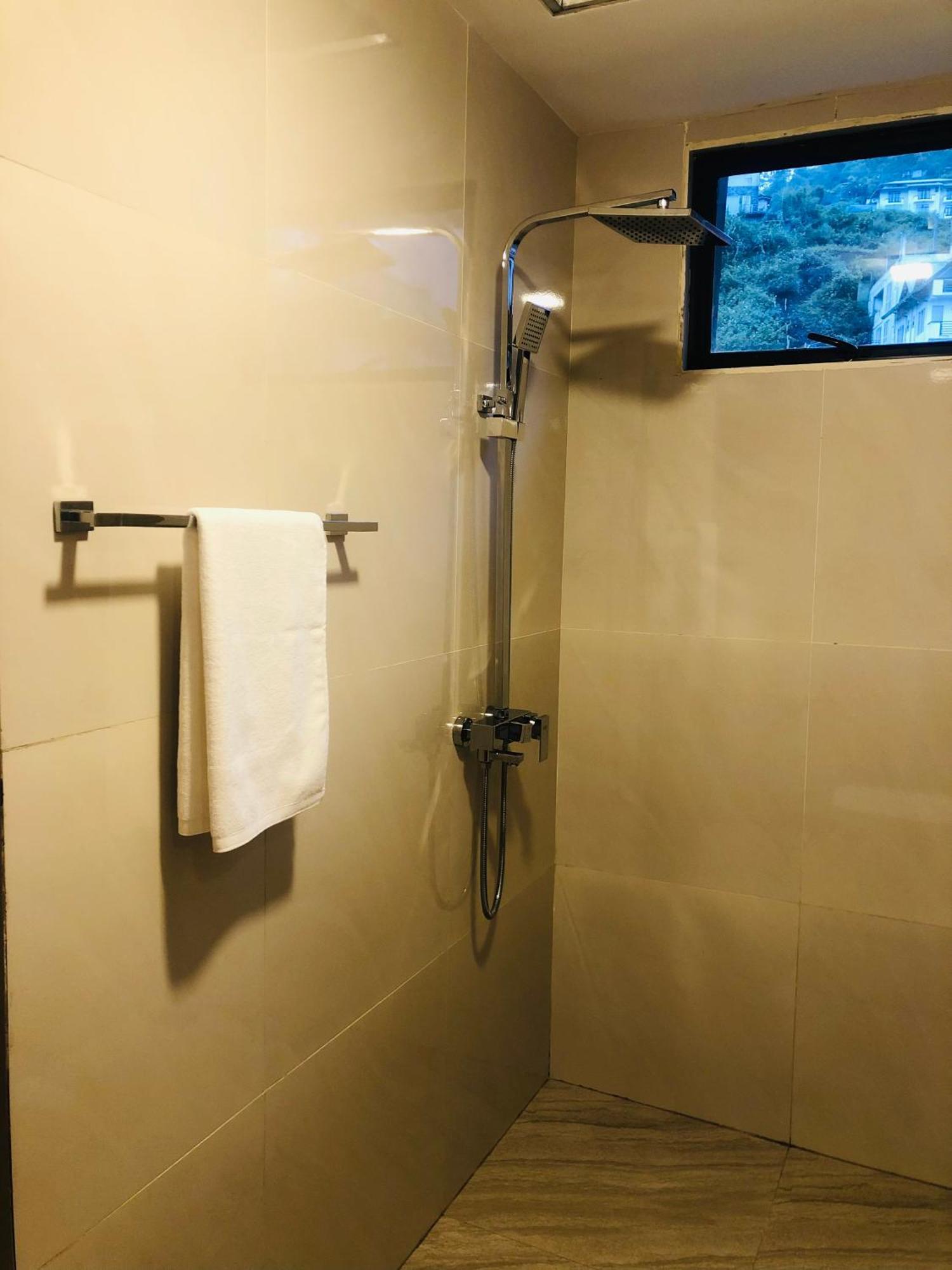 R21 Nuwara Eliya Hotell Exteriör bild