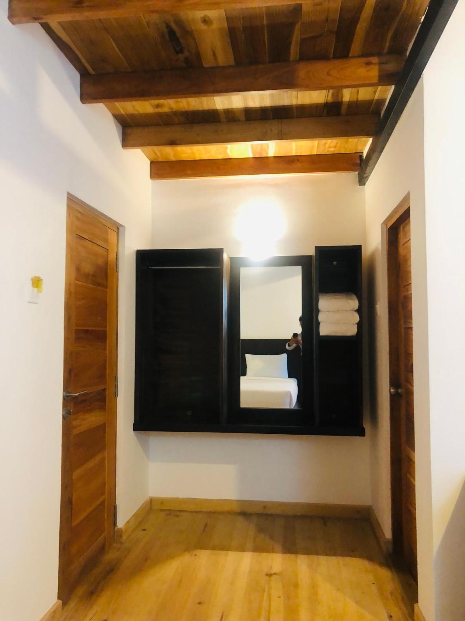 R21 Nuwara Eliya Hotell Exteriör bild