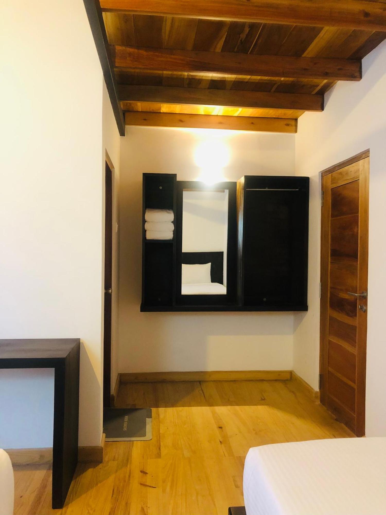 R21 Nuwara Eliya Hotell Exteriör bild