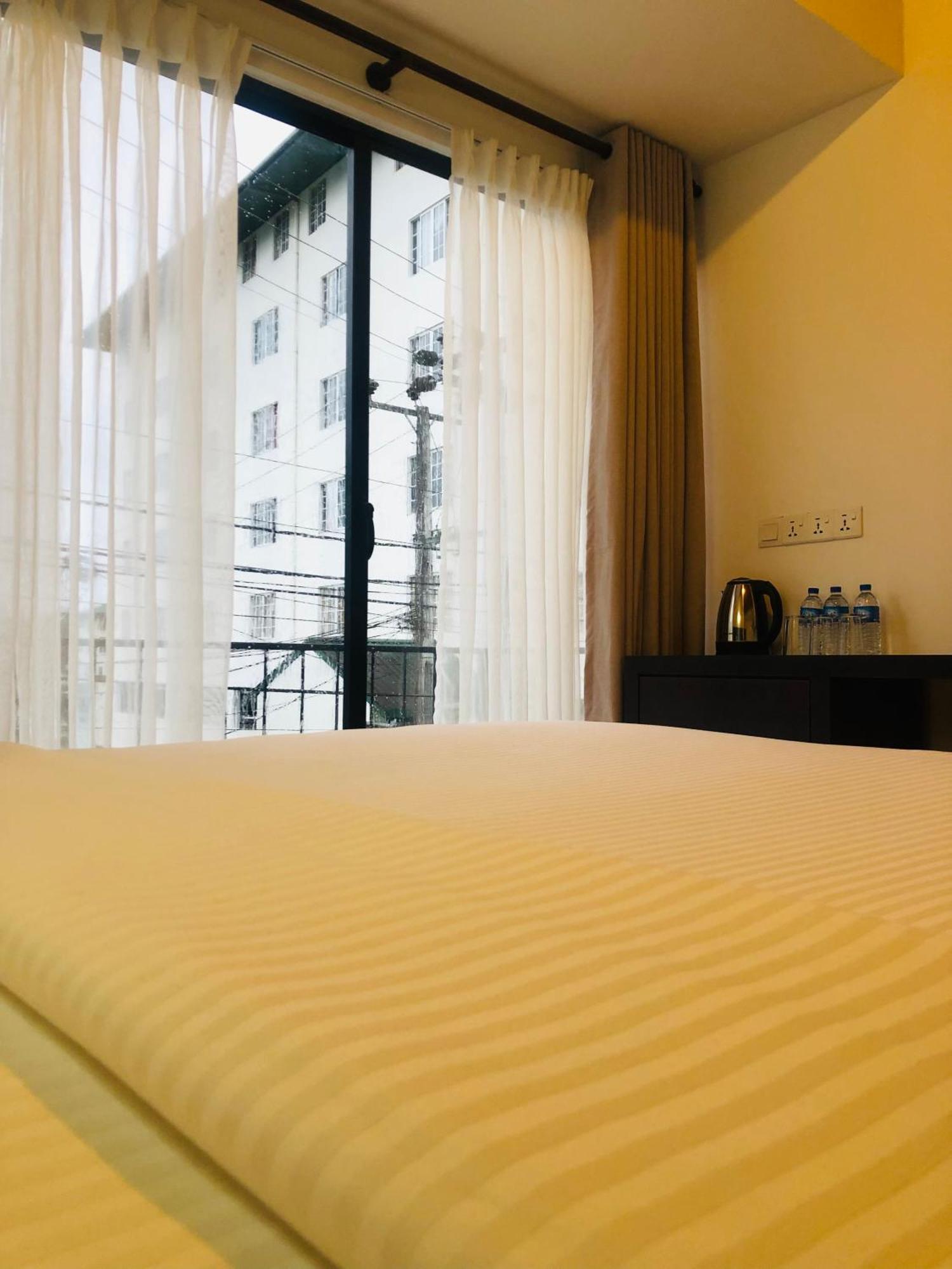 R21 Nuwara Eliya Hotell Exteriör bild