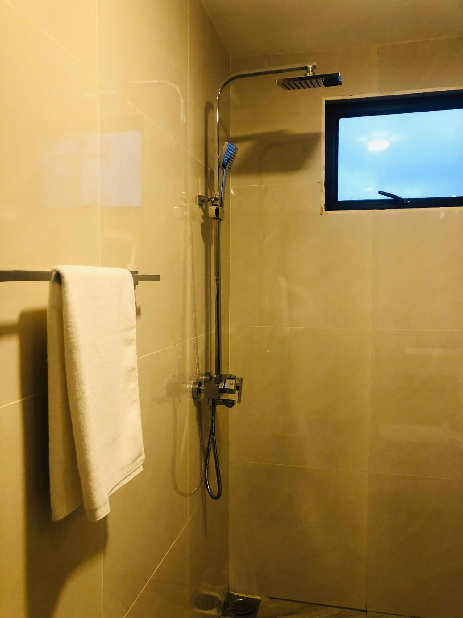 R21 Nuwara Eliya Hotell Exteriör bild