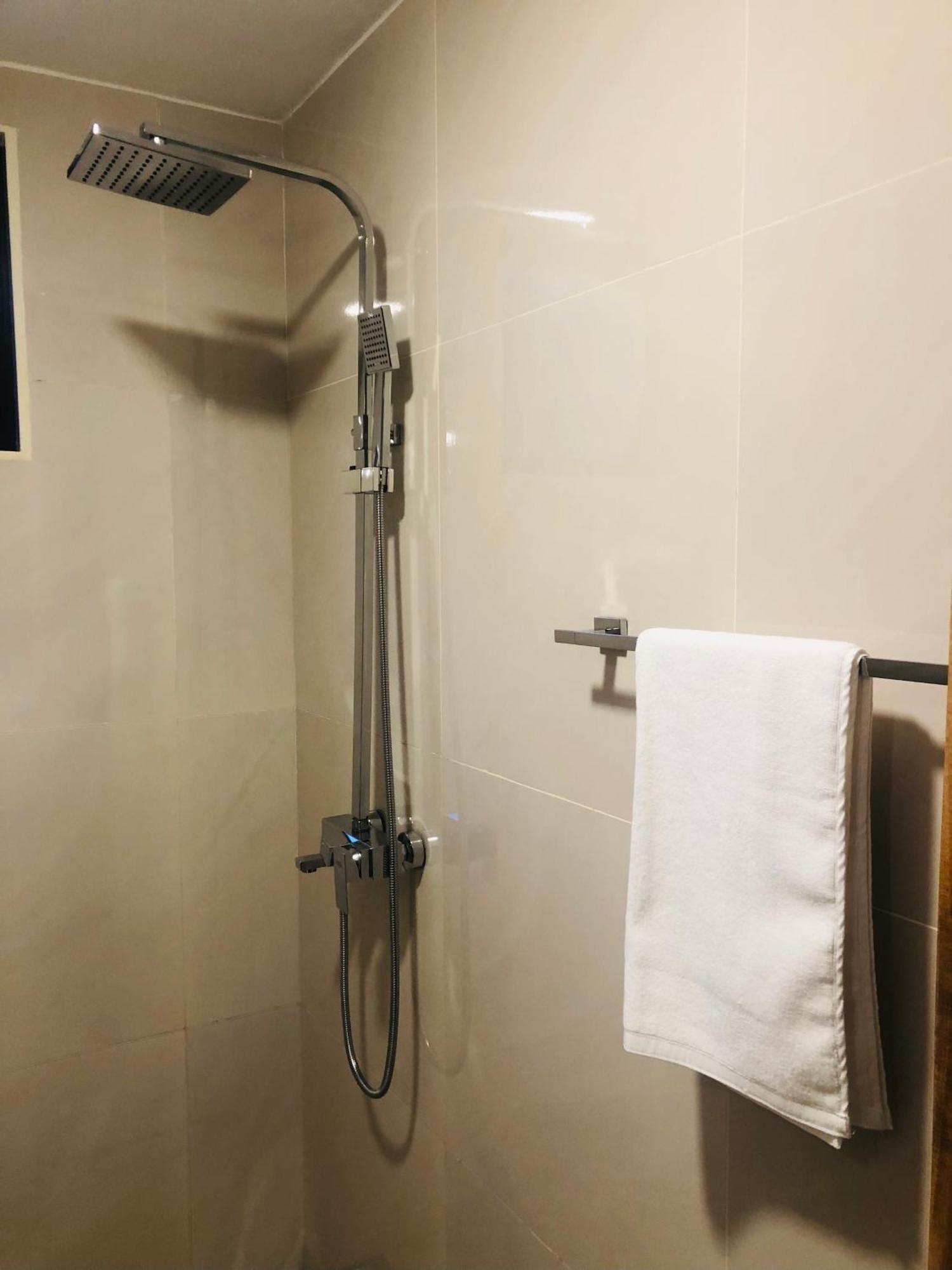 R21 Nuwara Eliya Hotell Exteriör bild