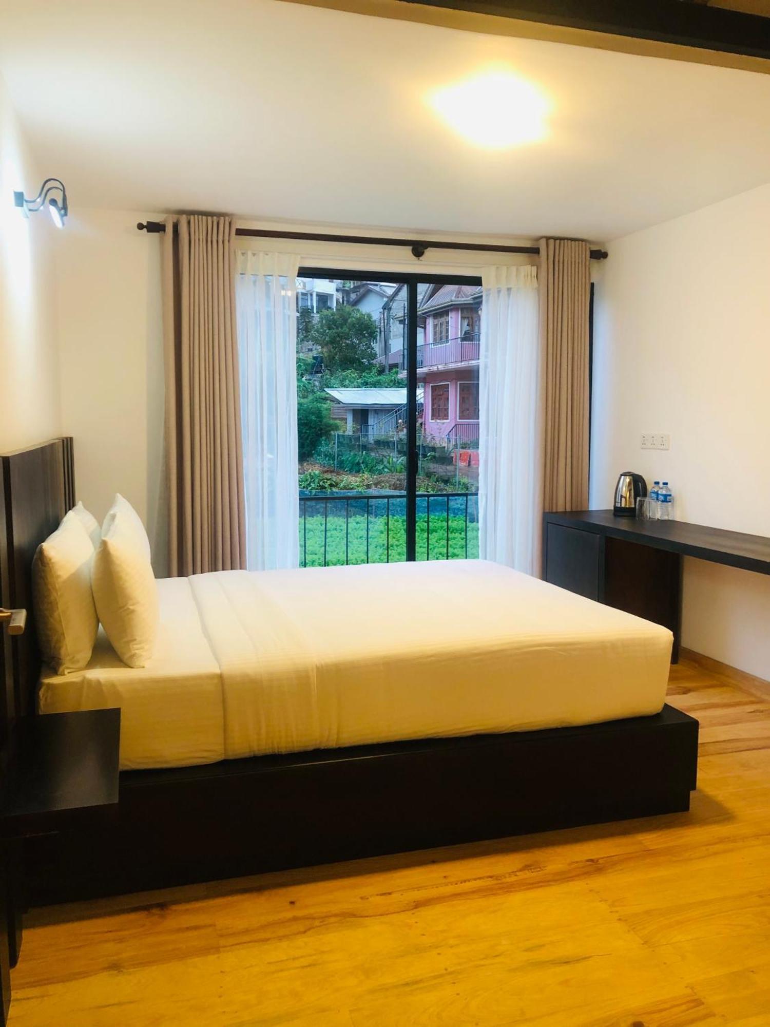 R21 Nuwara Eliya Hotell Exteriör bild