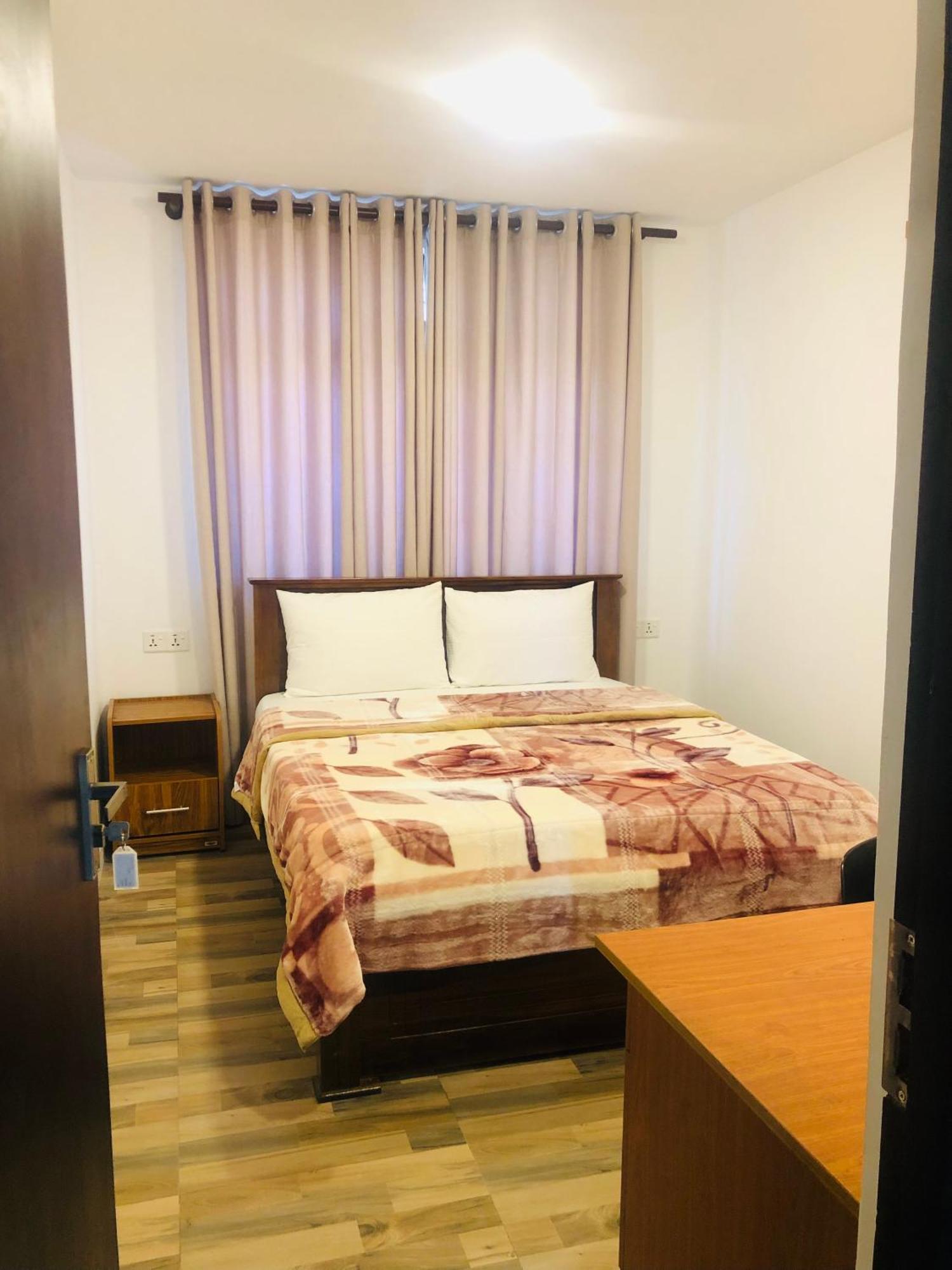 R21 Nuwara Eliya Hotell Exteriör bild